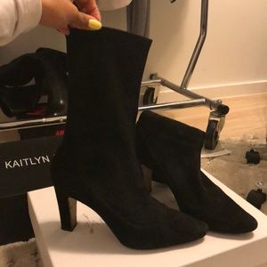 Manolo Blahnik Todi Suede Boot